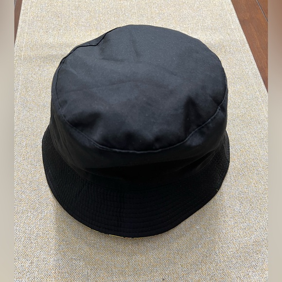 ❤️ Reversible Bucket Hat with Ducks - Picture 3 of 9